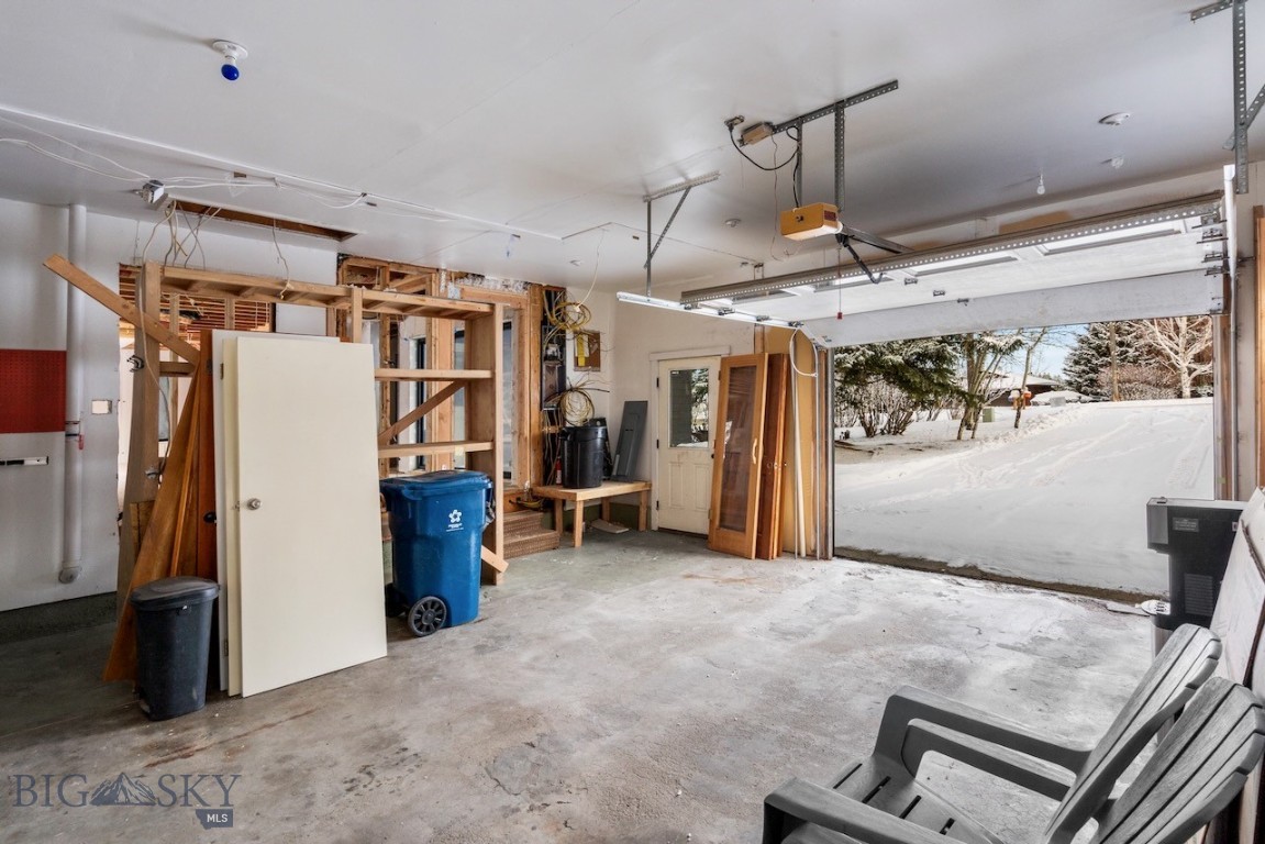 8454 Goldenstein Lane