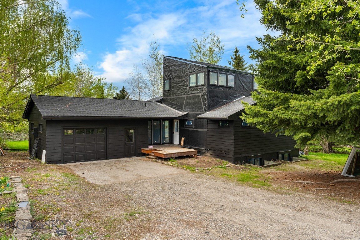 8454 Goldenstein Lane