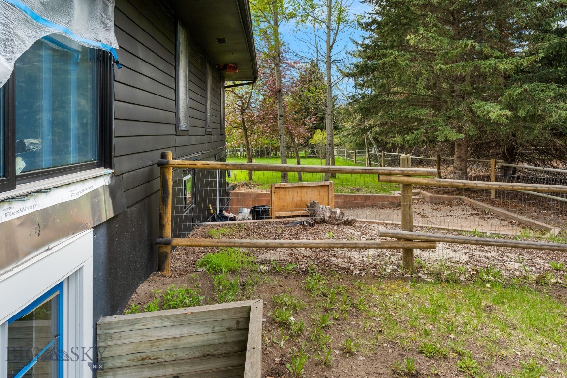 8454 Goldenstein Lane