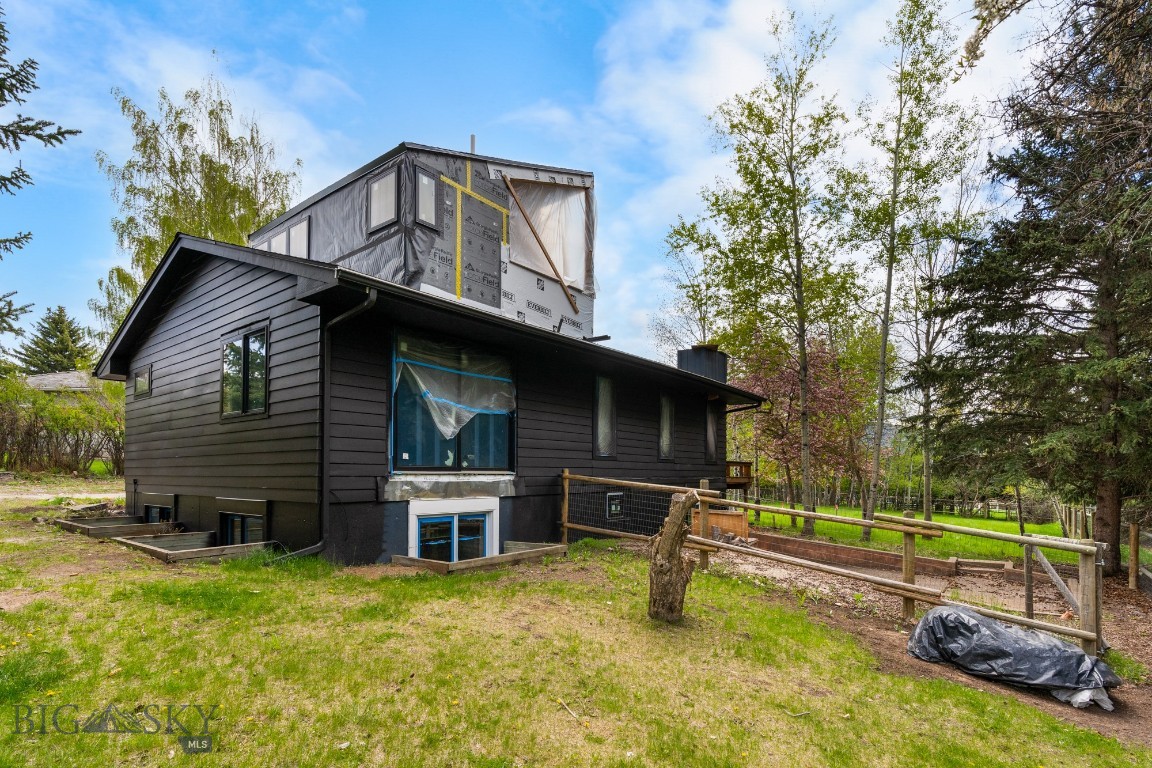 8454 Goldenstein Lane