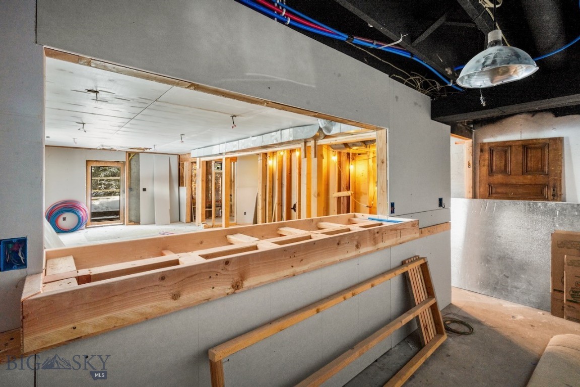 8454 Goldenstein Lane