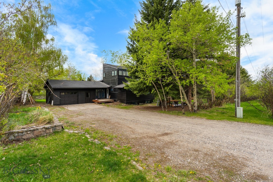 8454 Goldenstein Lane