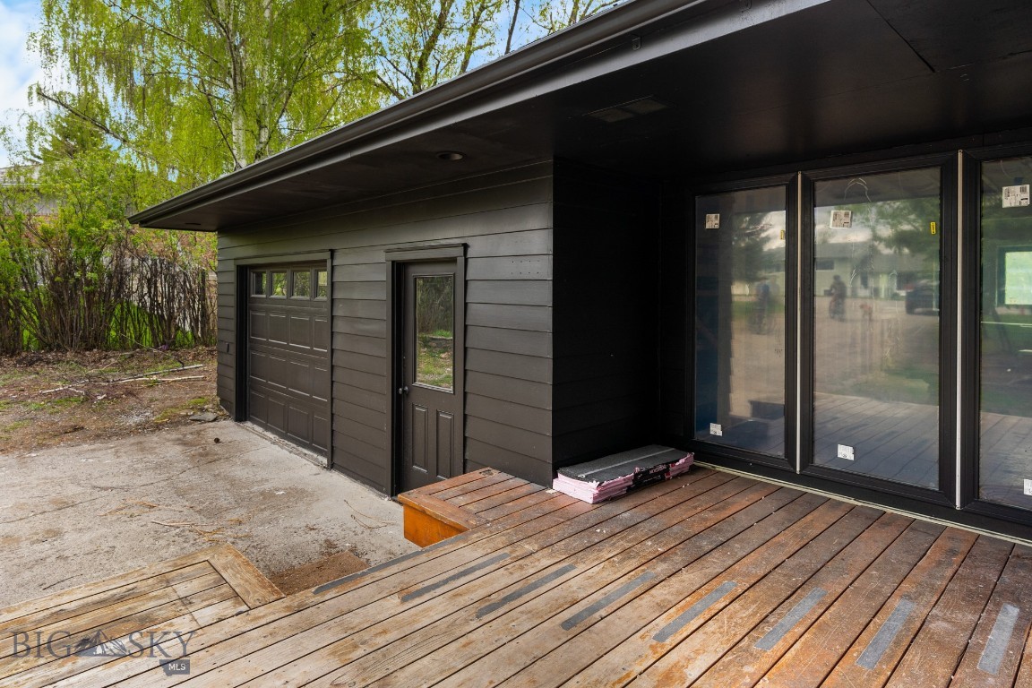 8454 Goldenstein Lane