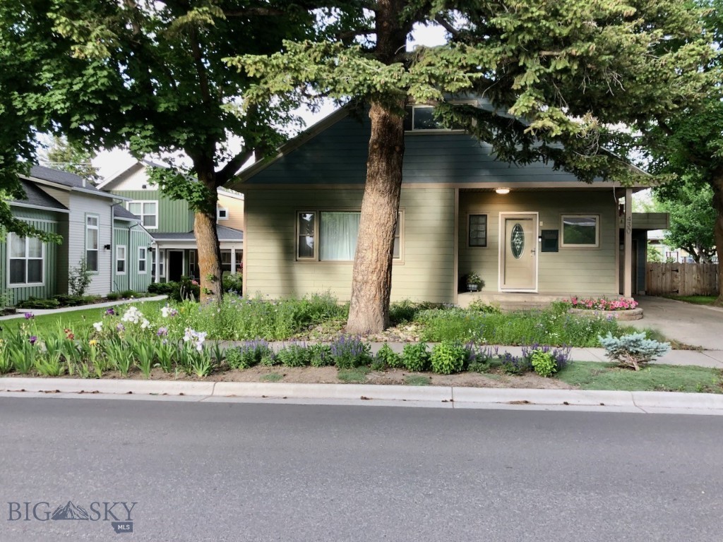 430 N Tracy Avenue