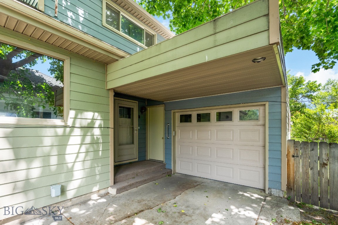 430 N Tracy Avenue