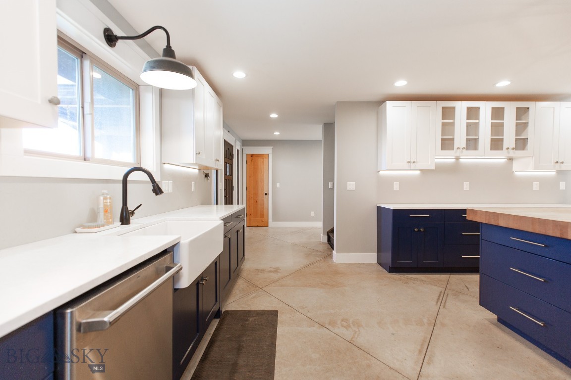 5554 Foster Lane