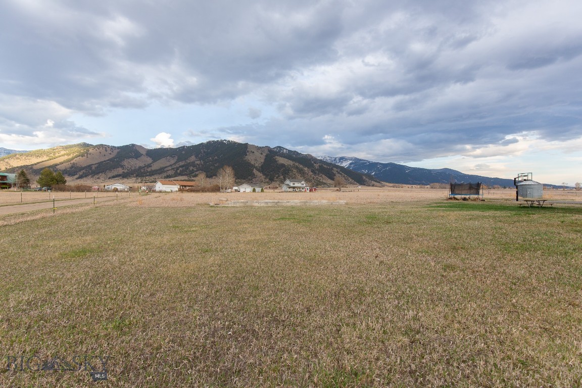 5554 Foster Lane