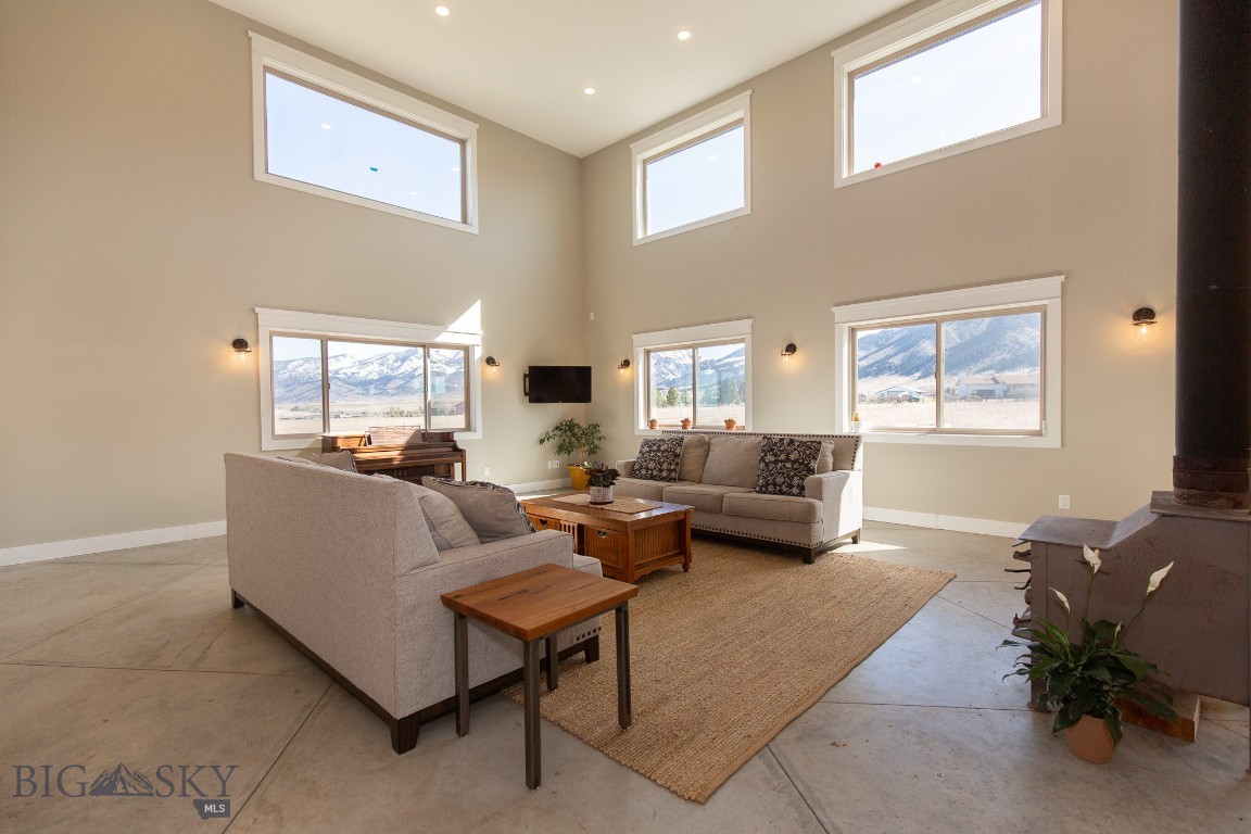5554 Foster Lane