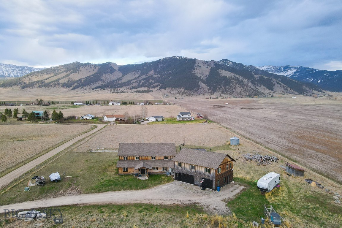 5554 Foster Lane