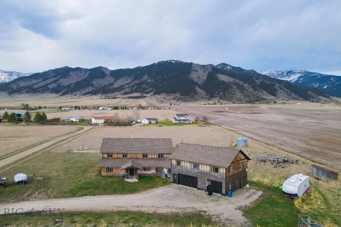 5554 Foster Lane