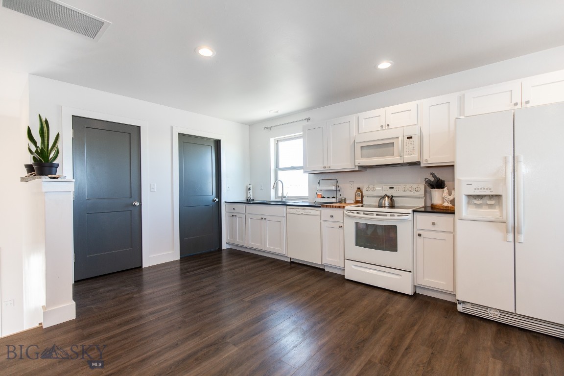 5554 Foster Lane