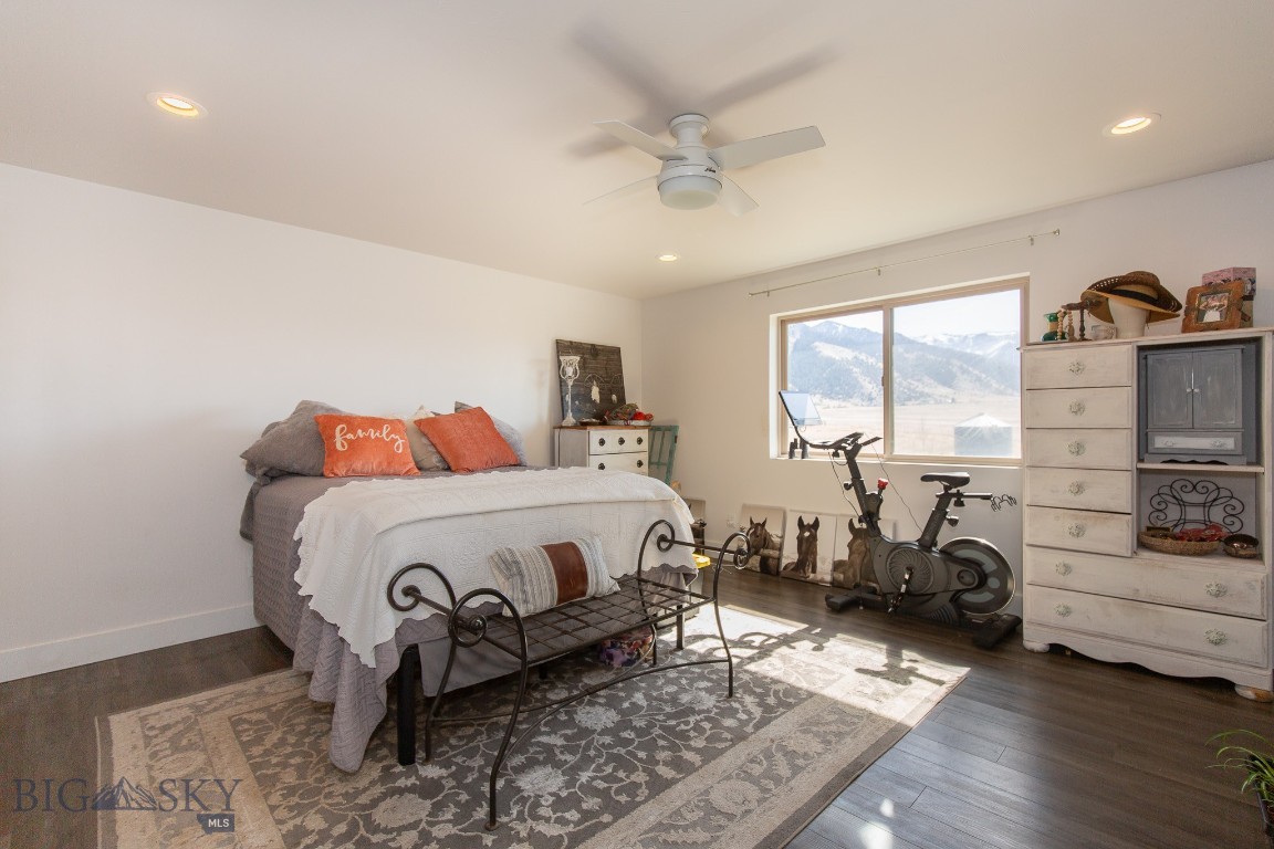 5554 Foster Lane