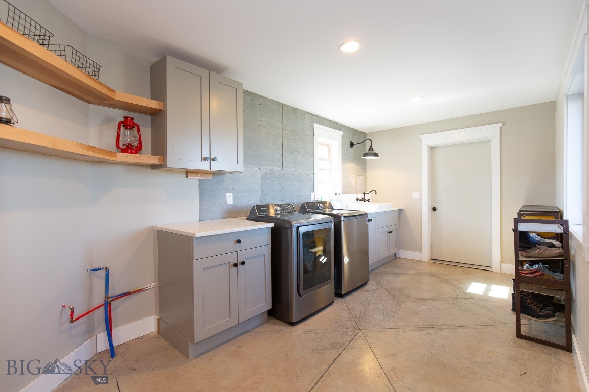 5554 Foster Lane