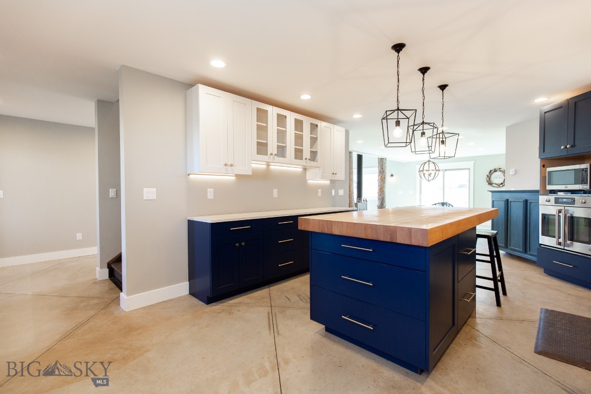 5554 Foster Lane