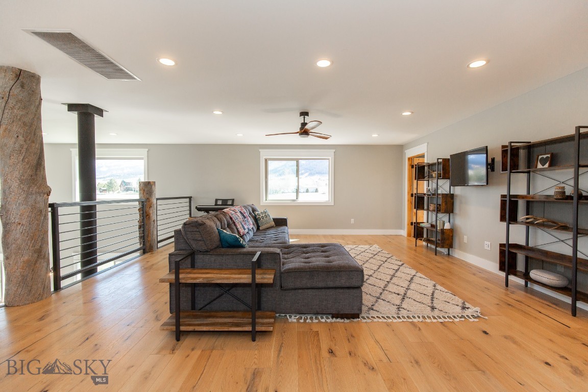 5554 Foster Lane