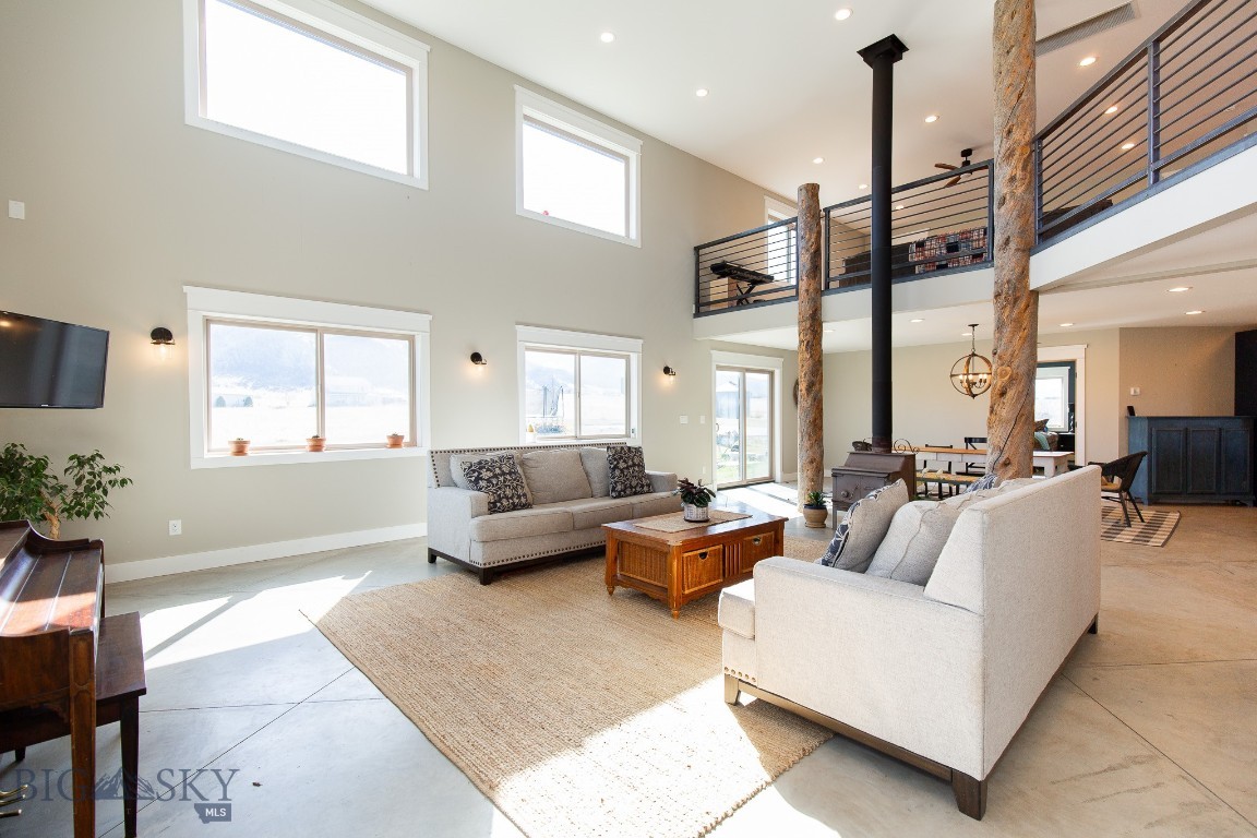 5554 Foster Lane
