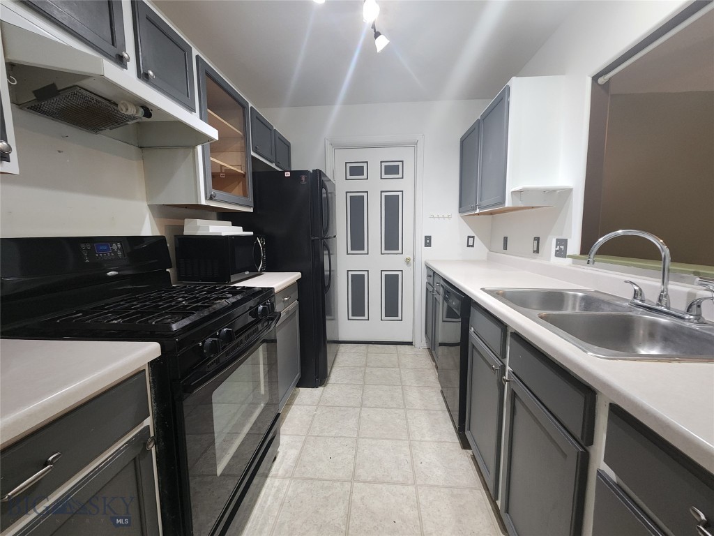 11 Meadow Brook Lane