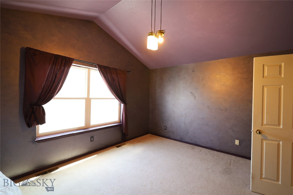 11 Meadow Brook Lane