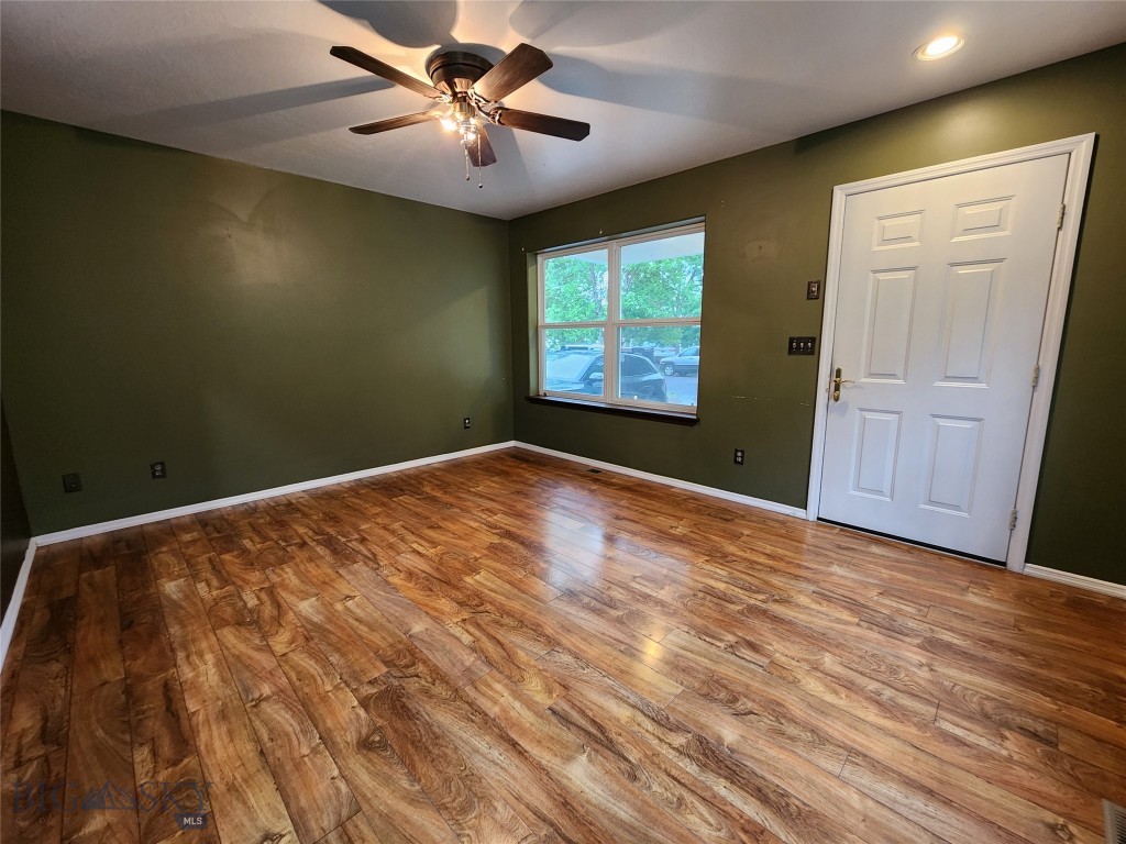 11 Meadow Brook Lane