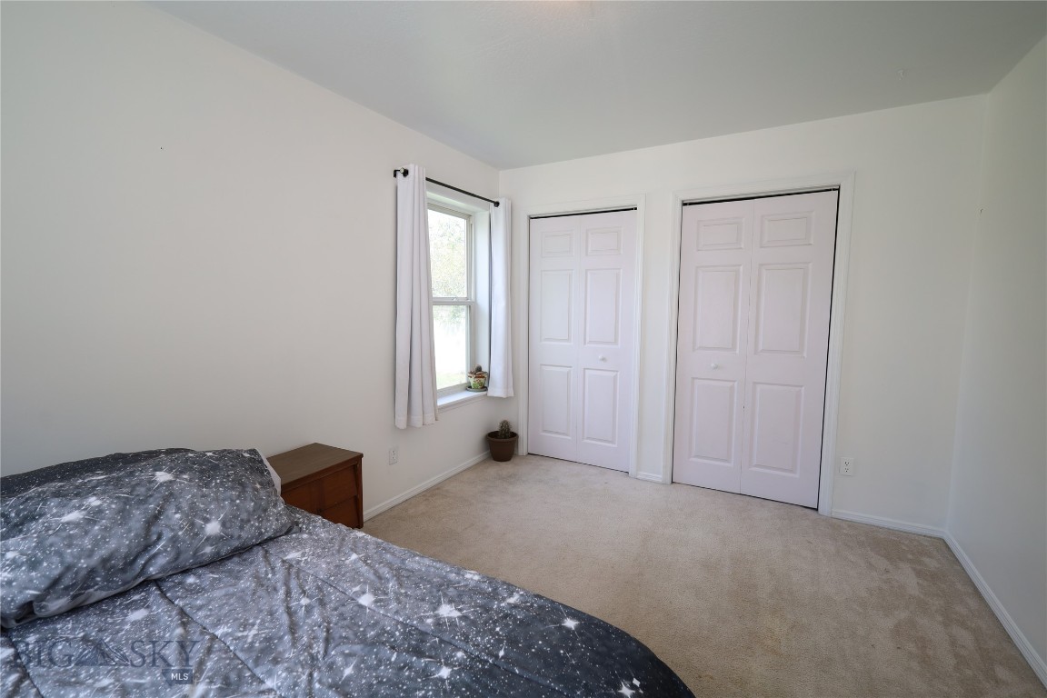 11 Meadow Brook Lane