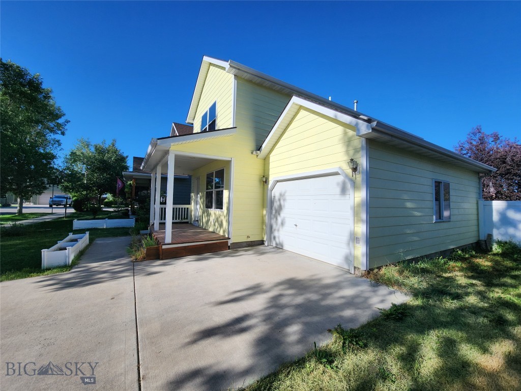 11 Meadow Brook Lane