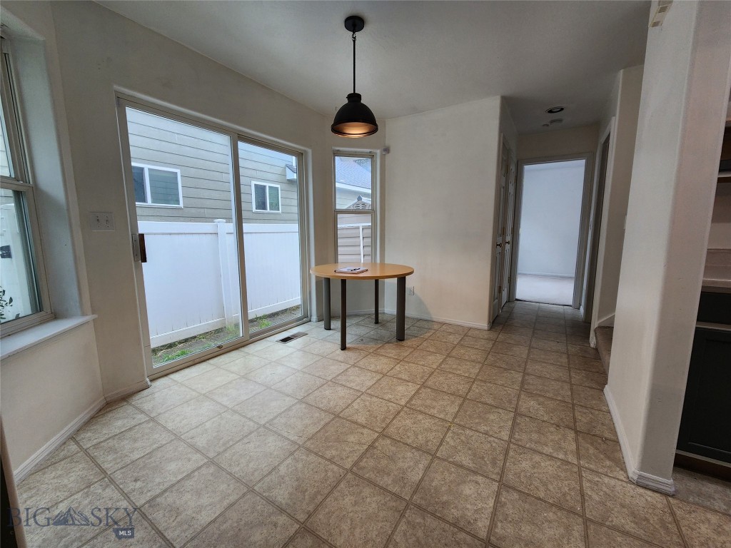 11 Meadow Brook Lane