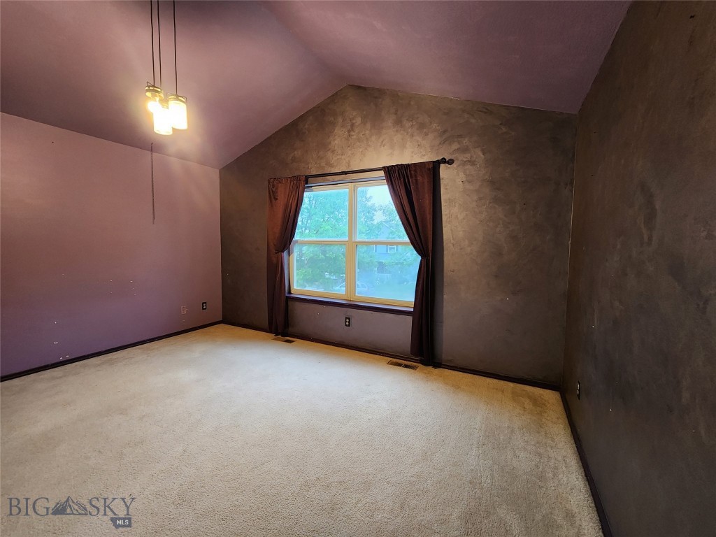 11 Meadow Brook Lane