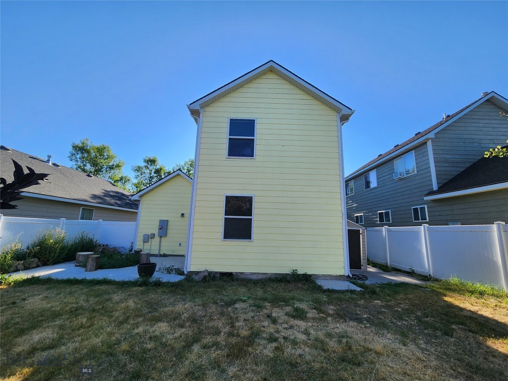 11 Meadow Brook Lane