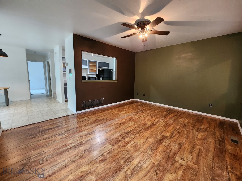 11 Meadow Brook Lane