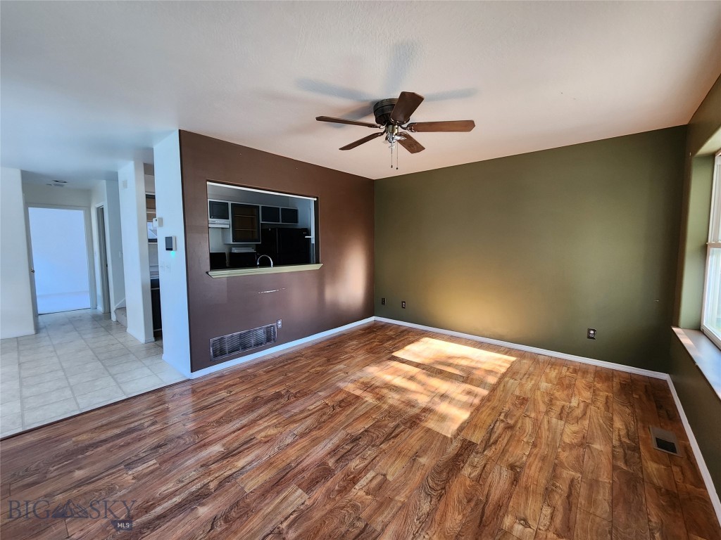 11 Meadow Brook Lane