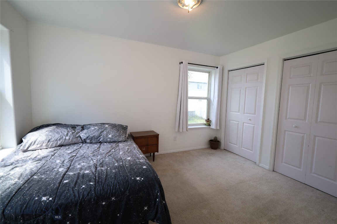 11 Meadow Brook Lane