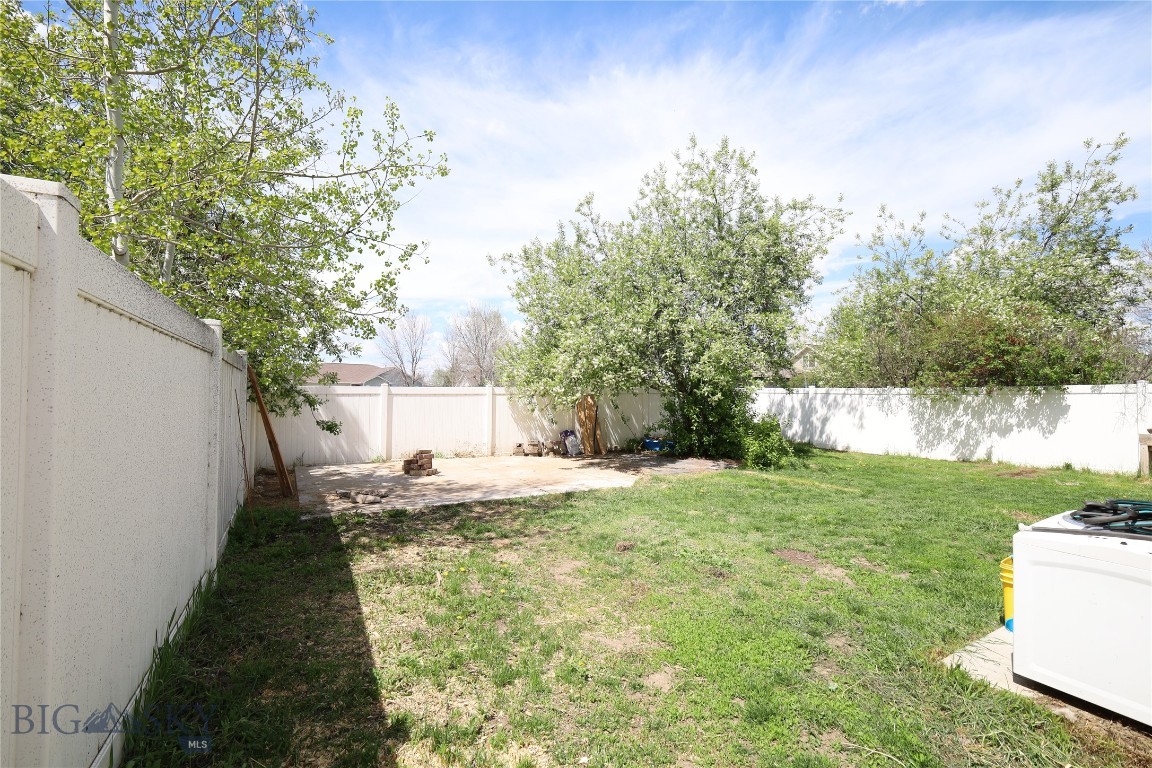 11 Meadow Brook Lane