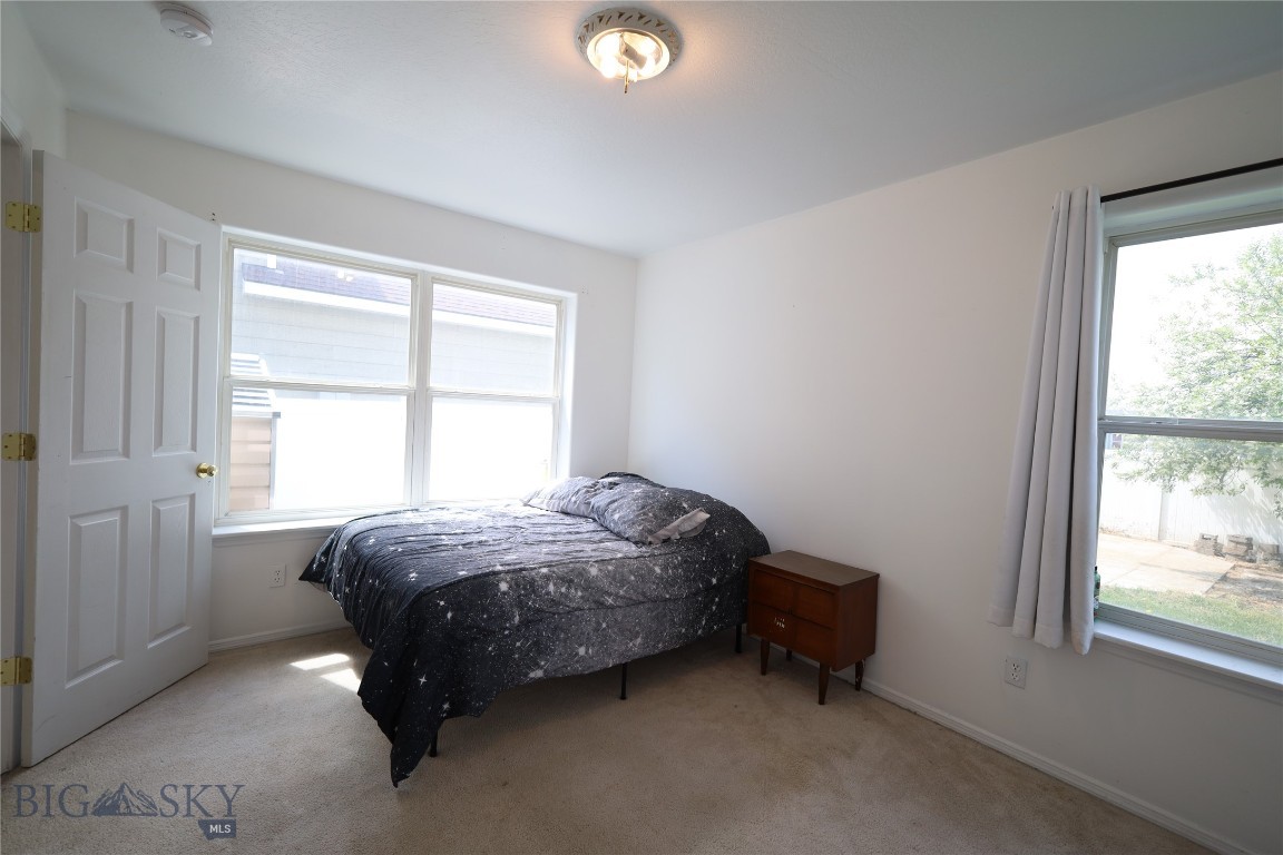 11 Meadow Brook Lane