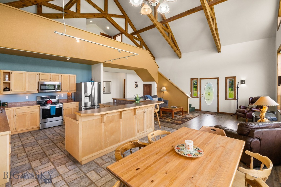 145 N Low Bench Road