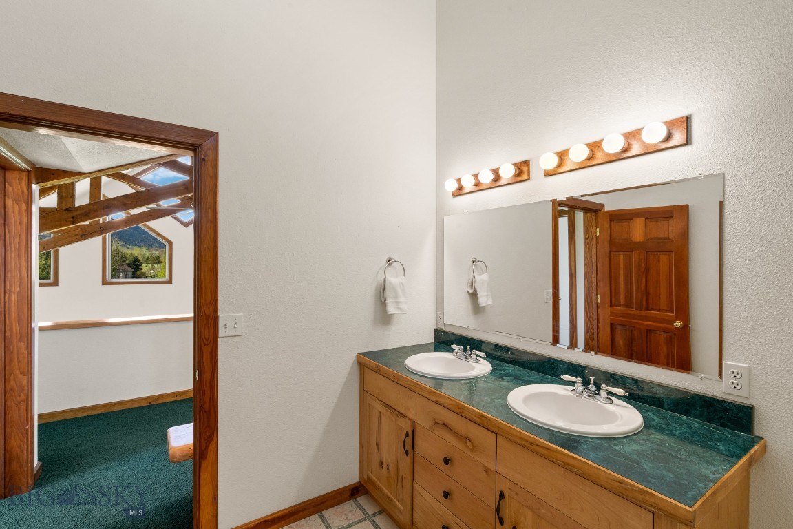 145 N Low Bench Road