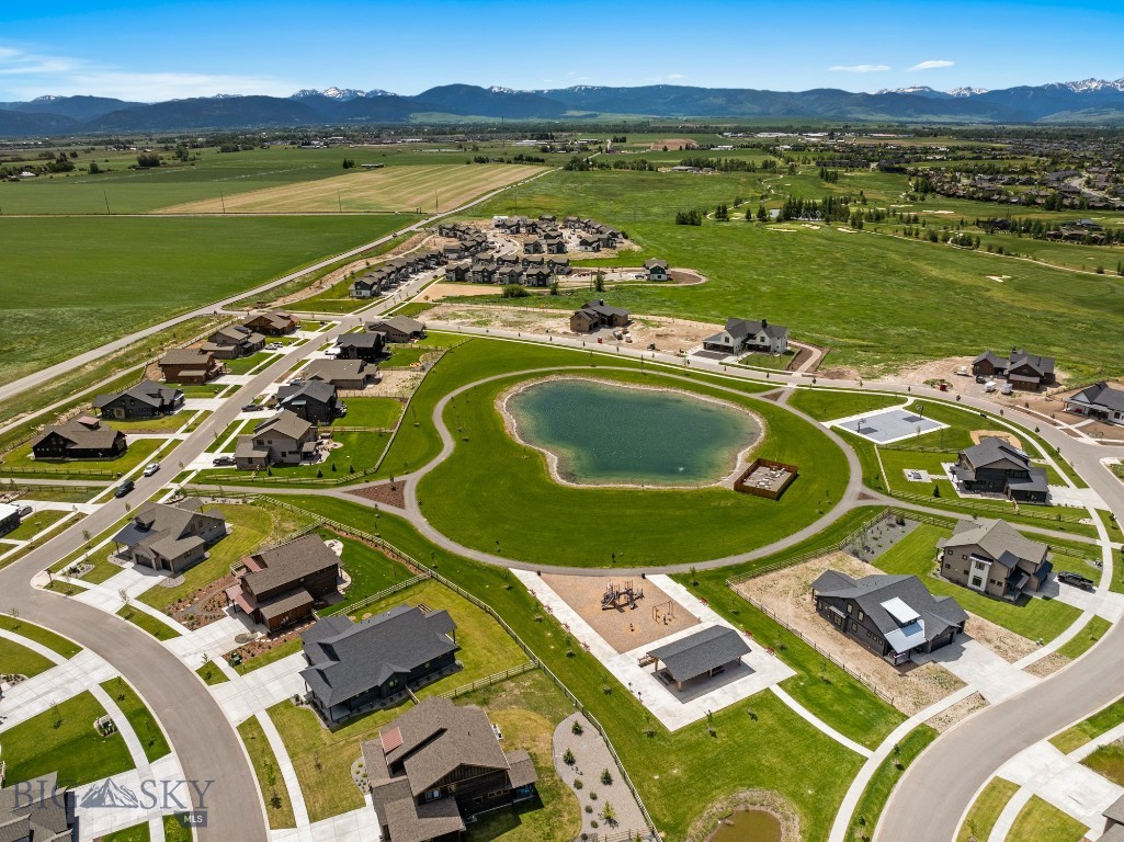 897 White Horse Loop