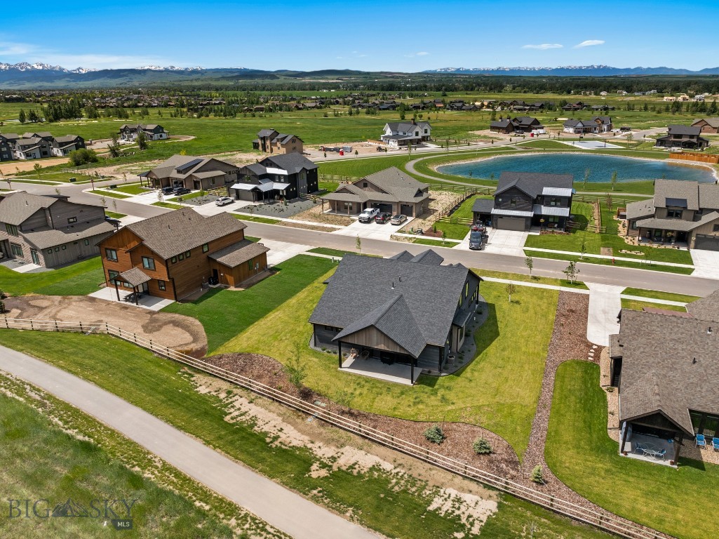 897 White Horse Loop
