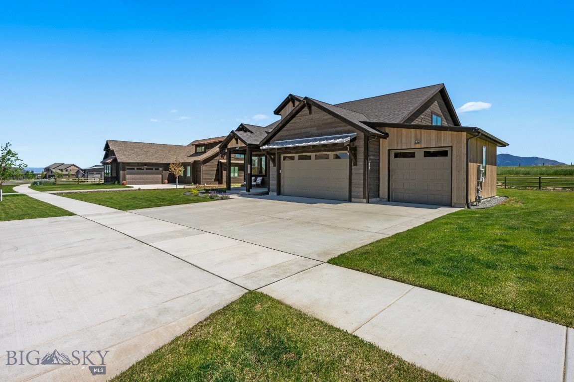 897 White Horse Loop