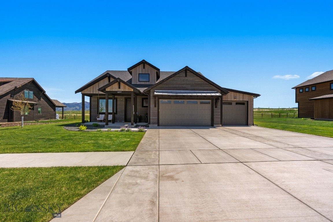 897 White Horse Loop