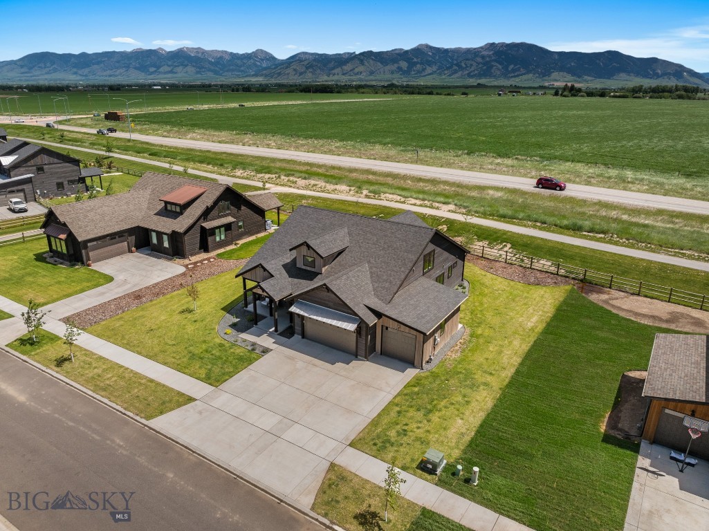 897 White Horse Loop