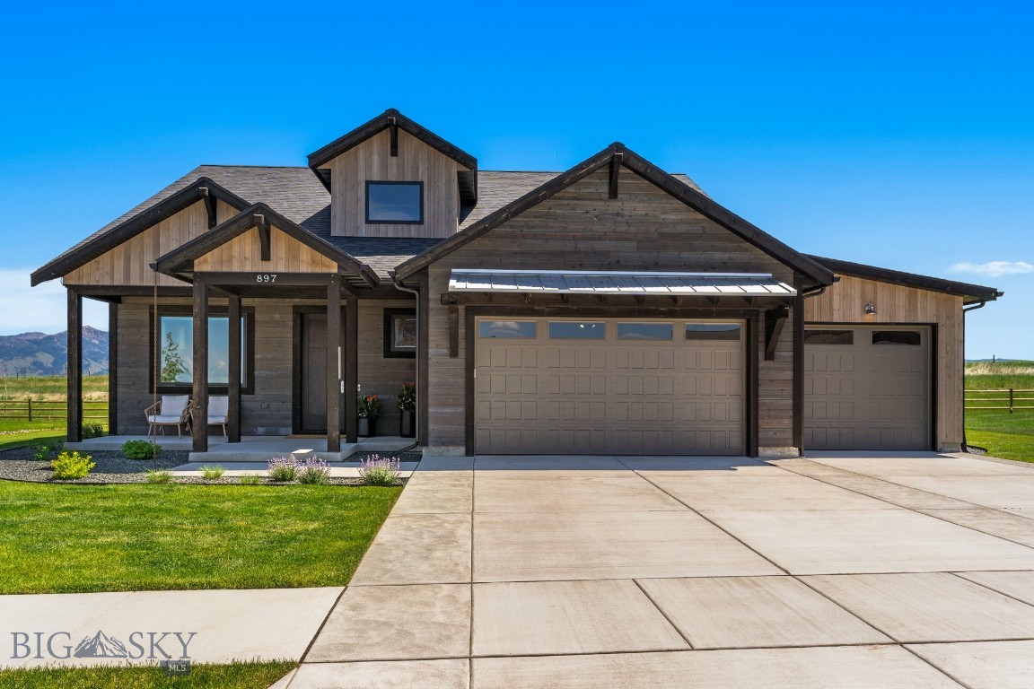 897 White Horse Loop