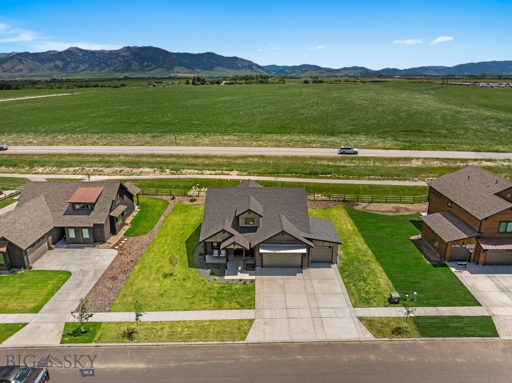 897 White Horse Loop