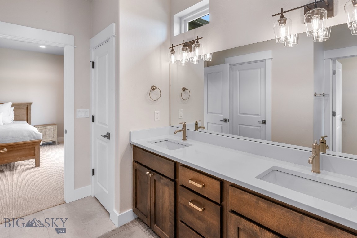 897 White Horse Loop