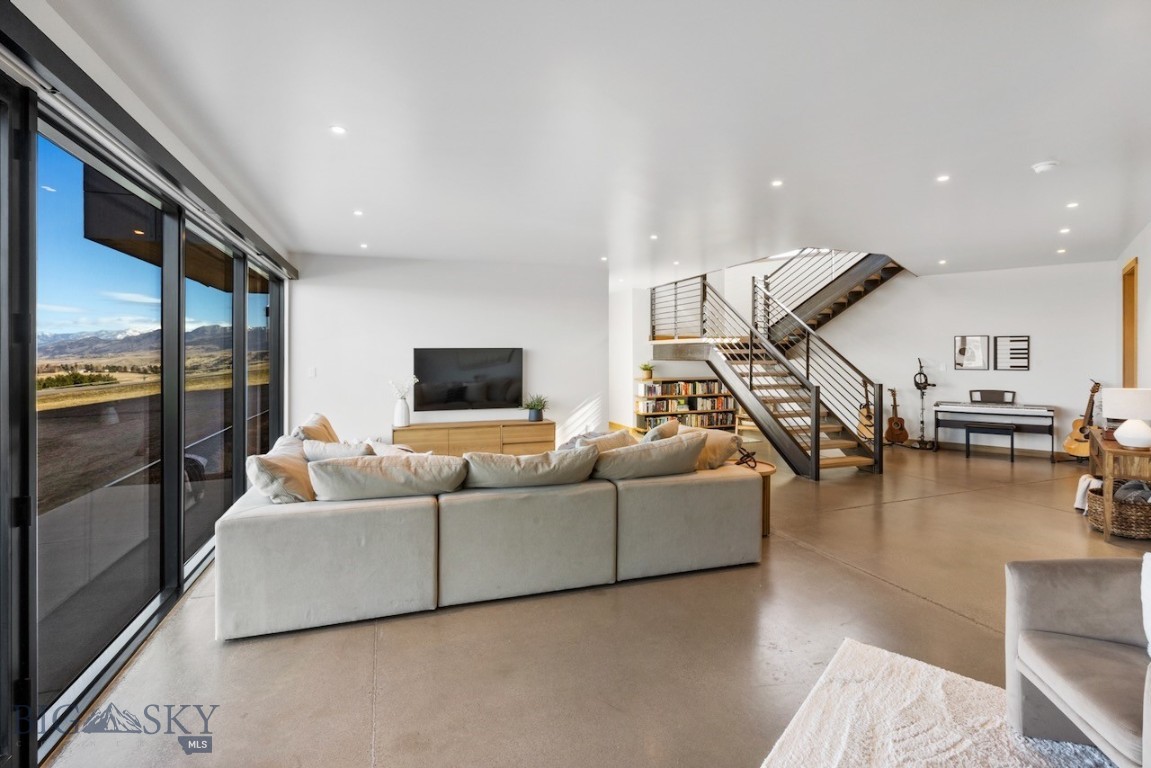 116 Sourdough Ridge Road