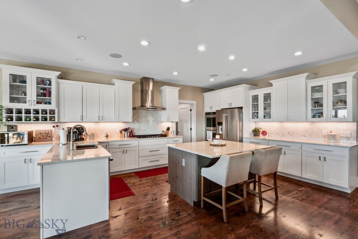 141 Prairie Glen Way
