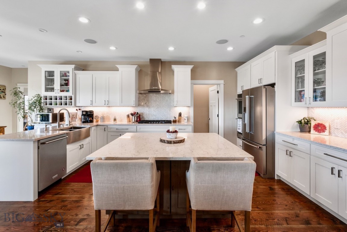 141 Prairie Glen Way