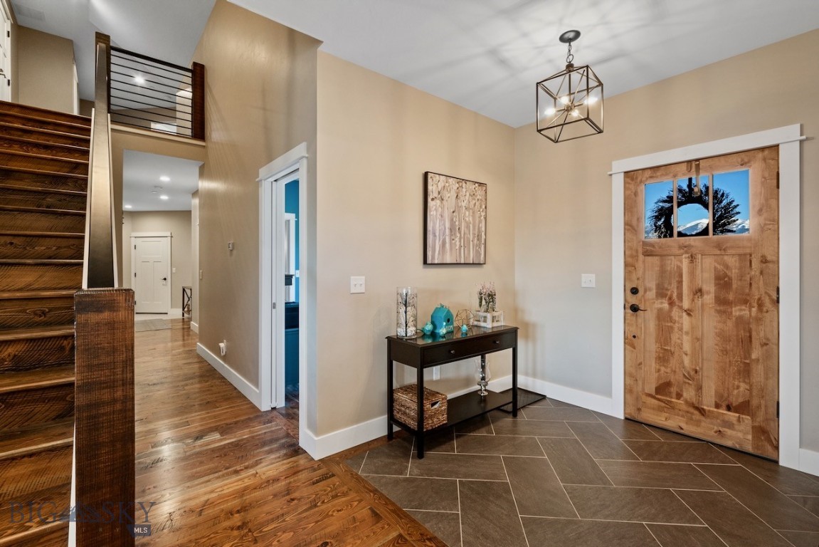 141 Prairie Glen Way