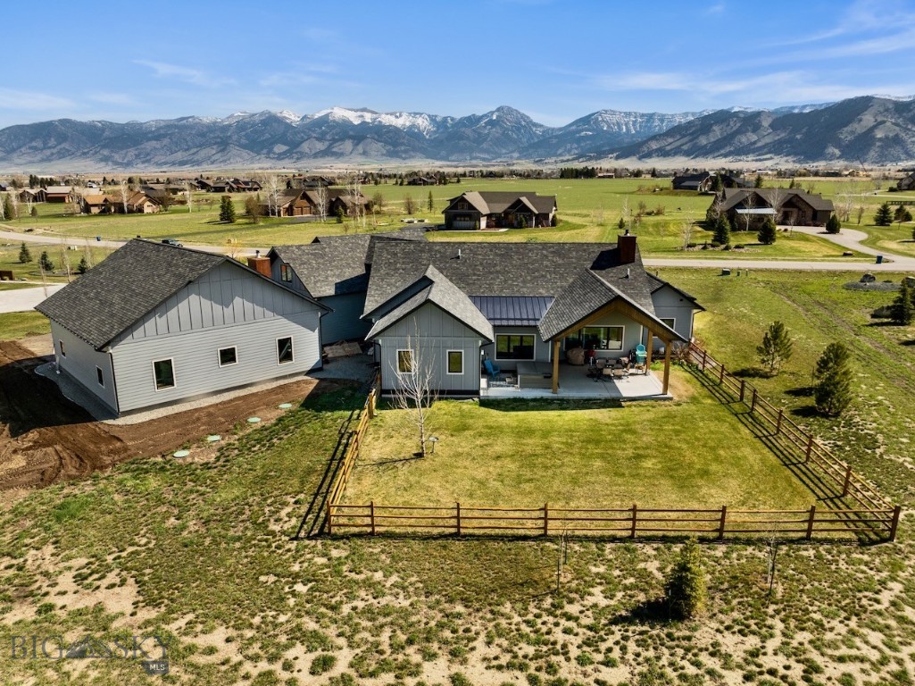141 Prairie Glen Way