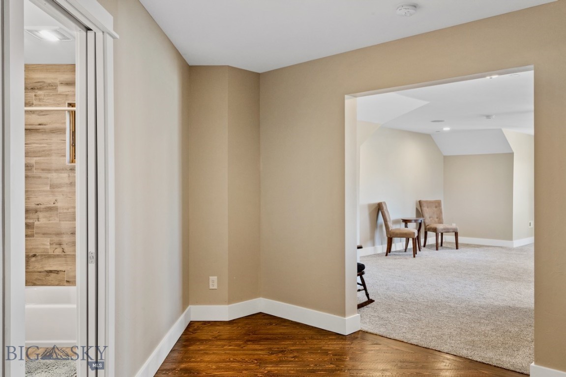 141 Prairie Glen Way