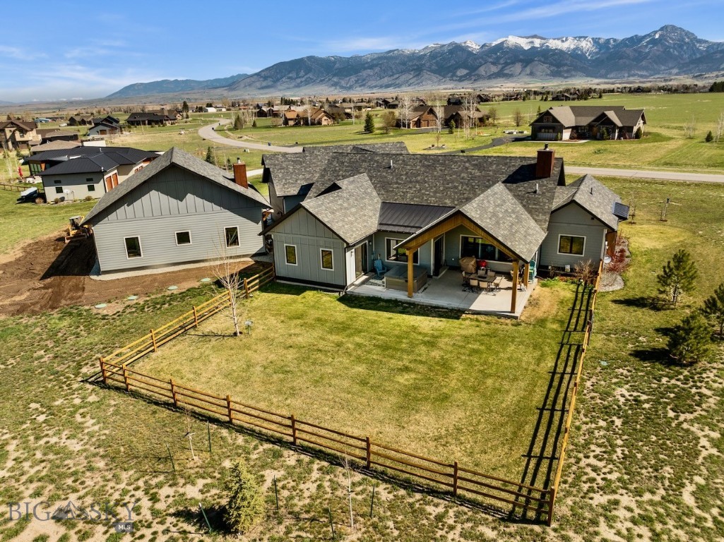 141 Prairie Glen Way